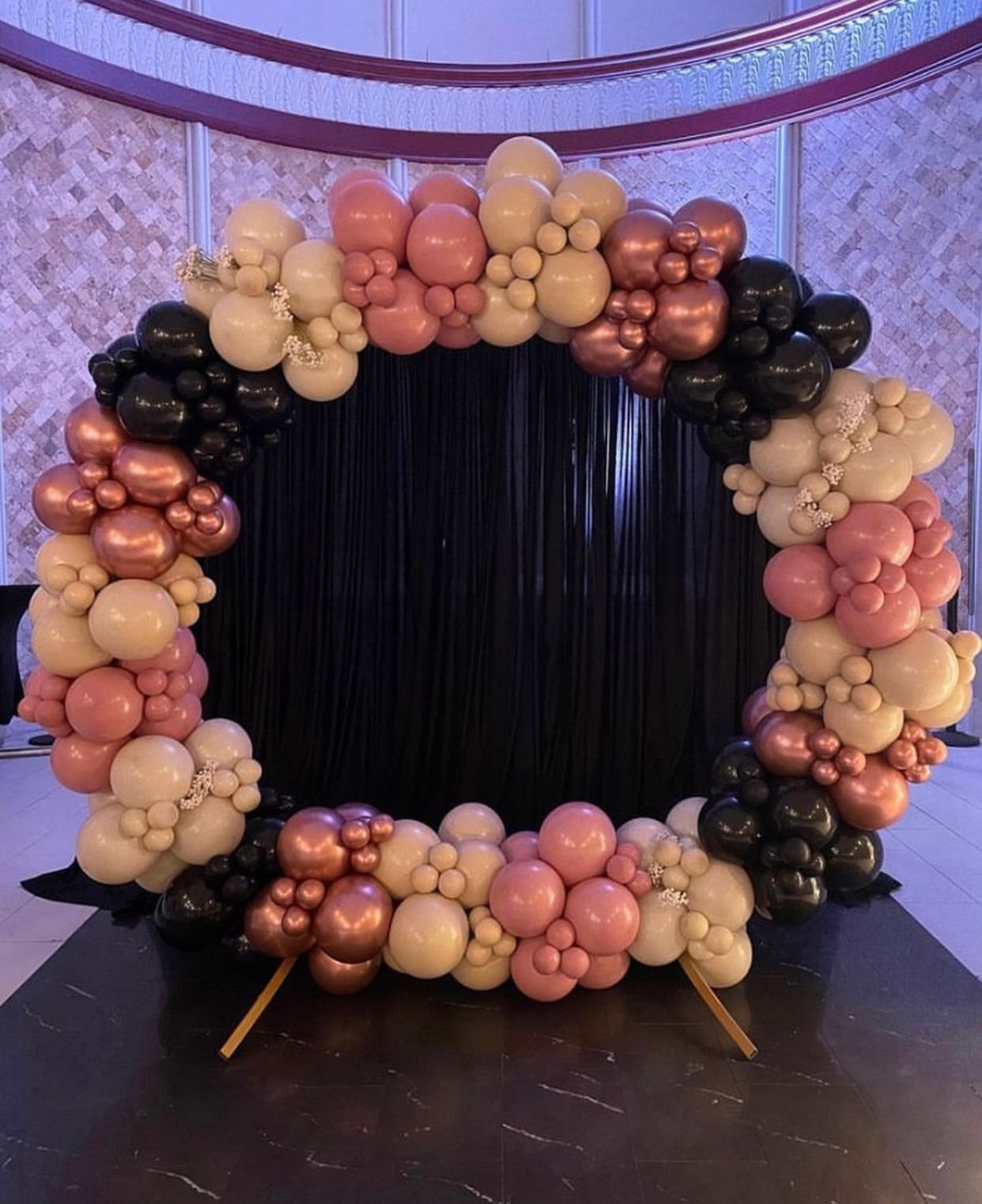 Saray styled table